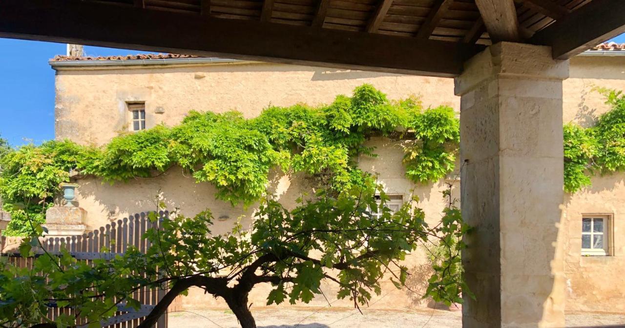 Logis De La Touche Bed and Breakfast Saint-Hilaire-des-Loges Εξωτερικό φωτογραφία