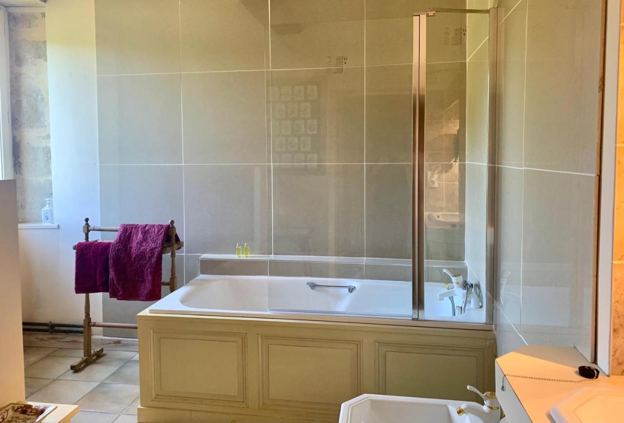 Logis De La Touche Bed and Breakfast Saint-Hilaire-des-Loges Εξωτερικό φωτογραφία