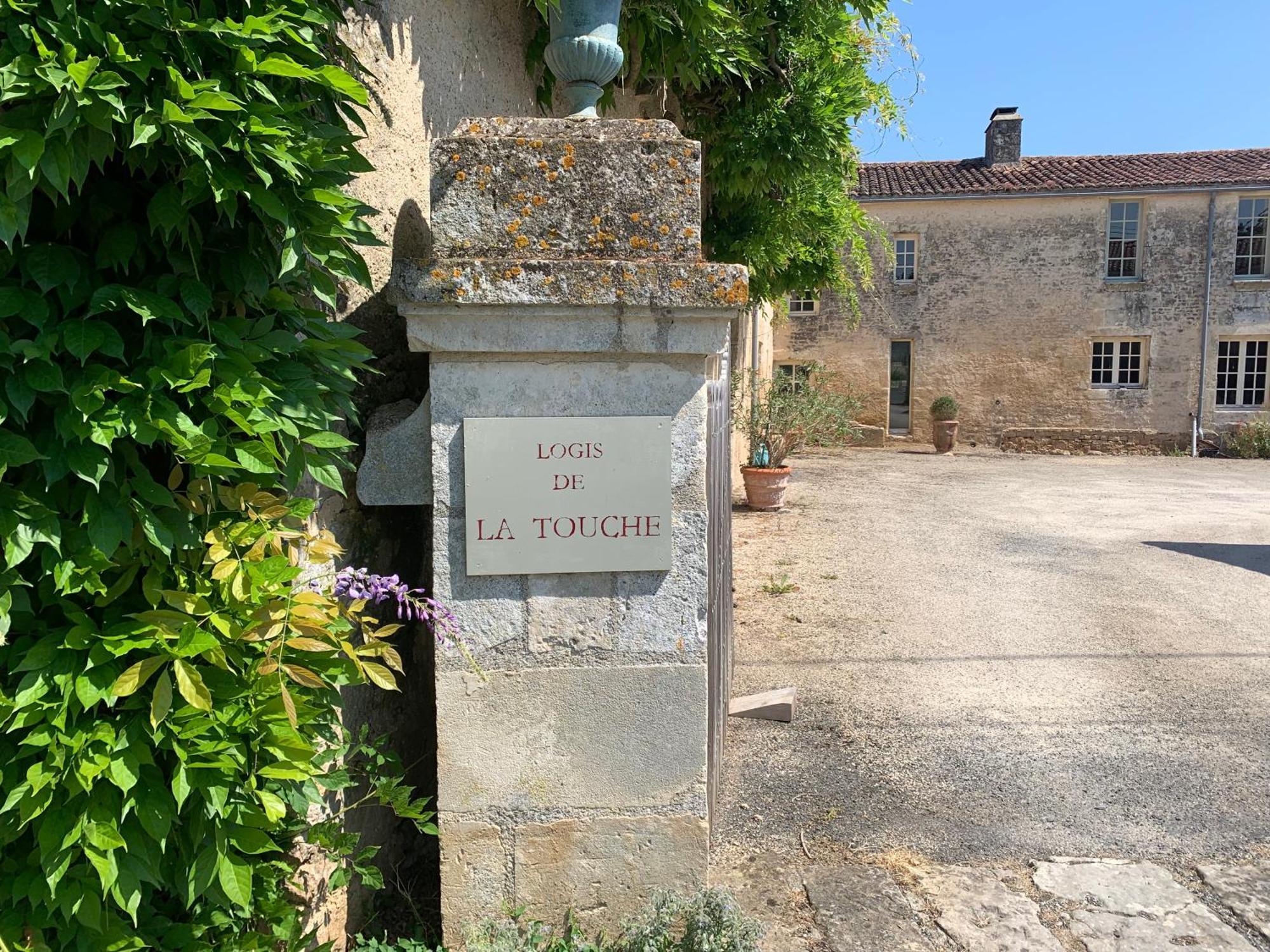 Logis De La Touche Bed and Breakfast Saint-Hilaire-des-Loges Εξωτερικό φωτογραφία